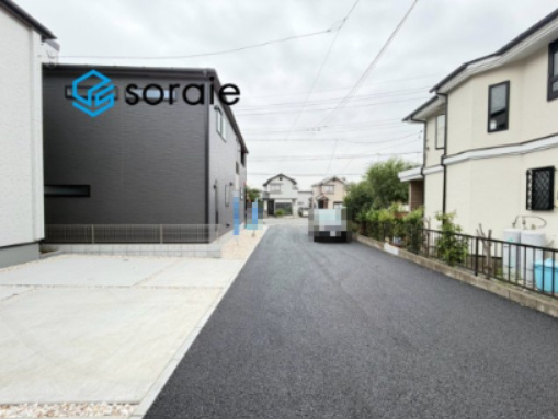 川越市今成第二　全3棟　新築戸建　リーブルガーデンの前面道路含む現地写真|7/28　撮影