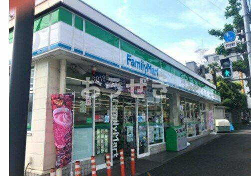 バンベール片倉の周辺|ファミリーマート ニ…まで392m