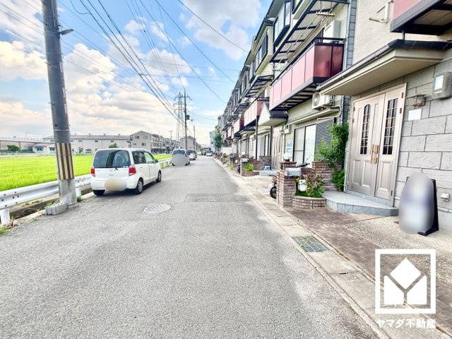 伏見区久我石原町の前面道路含む現地写真