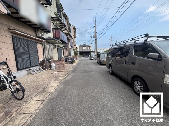 伏見区久我石原町の前面道路含む現地写真