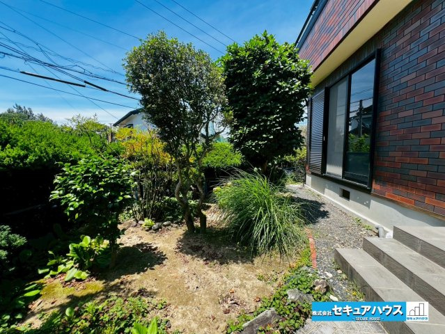 【中古戸建】日進市東山7丁目の庭|【庭】
◆広々お庭付きの物件です♪お子様やペットの遊び場として利用することが出来ます。南向きの日当たり・通風共に良好です！　　　　　　　　　　　　　　　　　　　　　　　　　　　　　　　　　　　　　　　