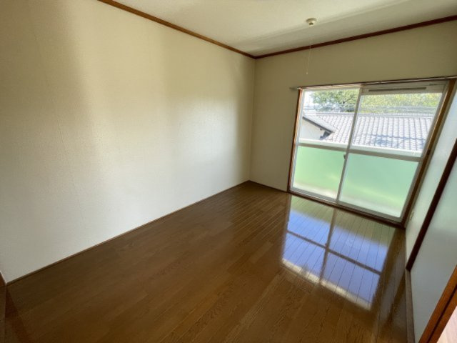 ハウス久野の洋室|別部屋同一間取りのお写真となります。
