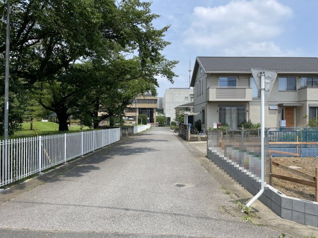 【前面道路含む現地写真】 | 熊谷市江南中央1丁目　　新築戸建　全2区画　　1号棟 | 7/16撮影