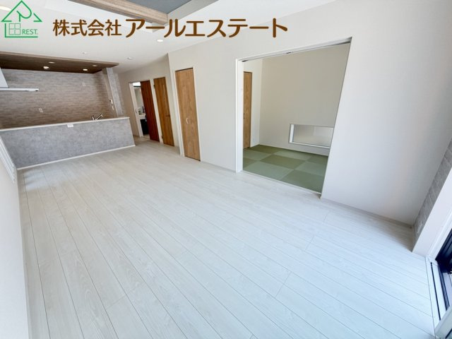 加古川市野口町坂元　　新築戸建の居間・リビング
