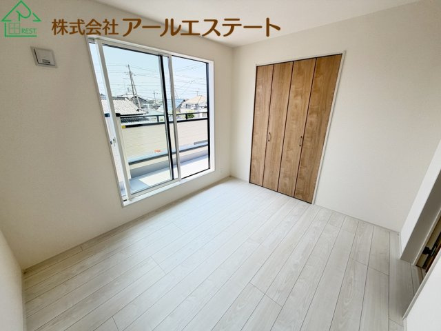 加古川市野口町坂元　　新築戸建の洋室