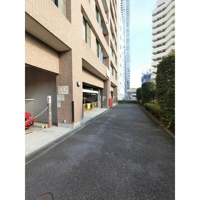 ルミネ東京ベイフロントの駐車場|駐車スペースもあります