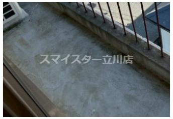 青梅市東青梅１丁目の賃貸マンションのバルコニー
