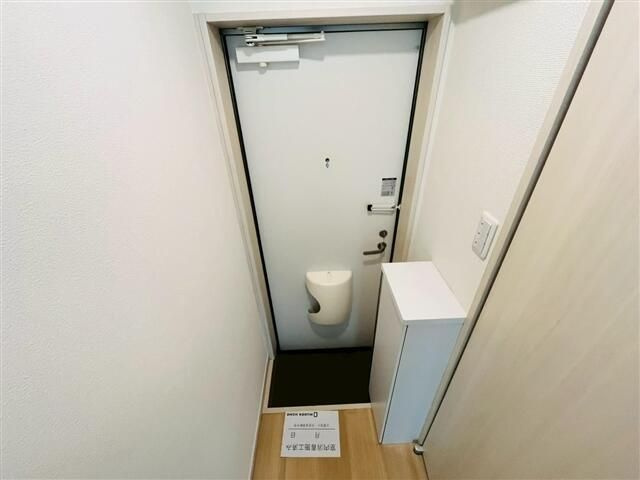 トレカーサ下赤塚の玄関
