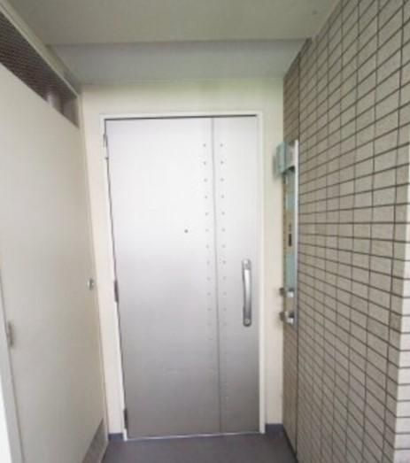 パークグレイス駒込の玄関