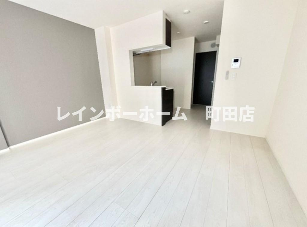 SOLID STATE※初期費用分割あと払いサービス利用可能物件の居間・リビング|同施工会社参考写真