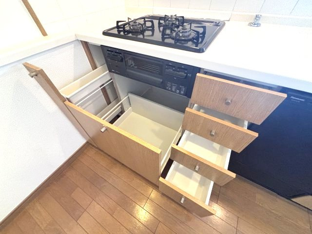 ジークレフ六甲の丘Ｂ棟803号室 Cのキッチン