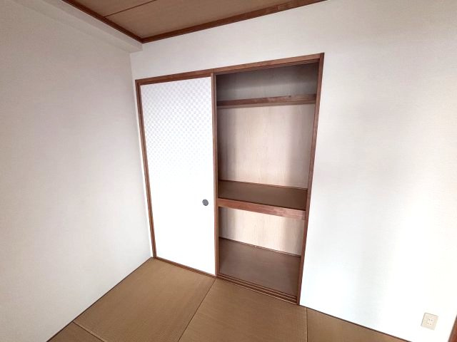 ジークレフ六甲の丘Ｂ棟803号室 Cの収納