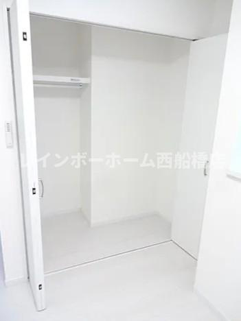 V-room2の居間・リビング