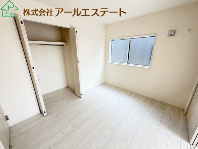 加古川市野口町坂元　　新築戸建の洋室