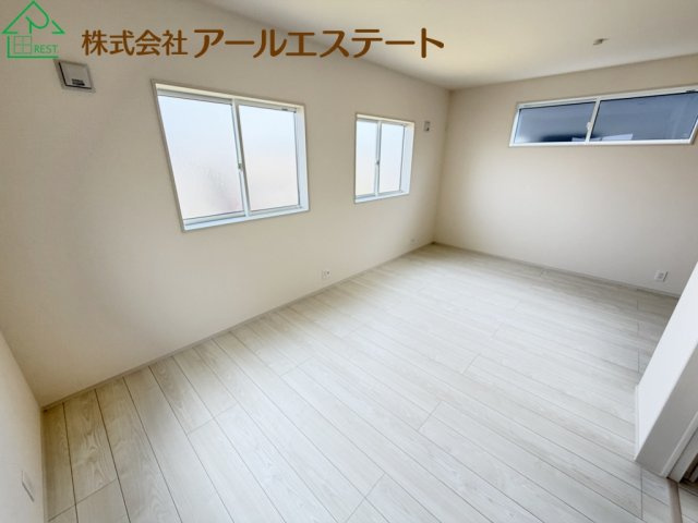 加古川市野口町坂元　　新築戸建の洋室