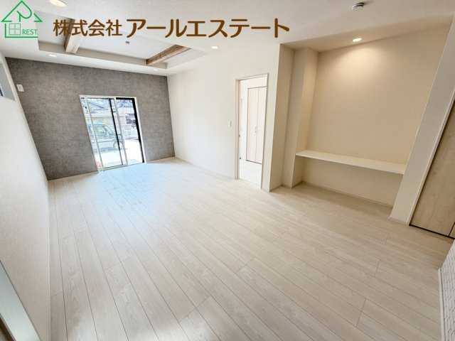 加古川市野口町坂元　　新築戸建の居間・リビング