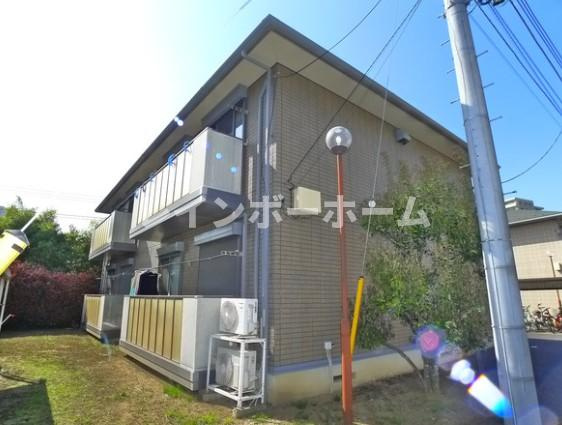 シャンスの外観|外観は落ち着いています