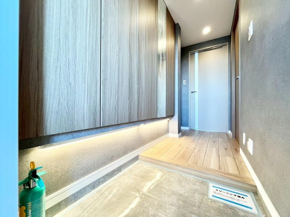 ベルヴィータ小岩（10階部分）／仲介手数料無料／内装新規フルリノベーションの玄関