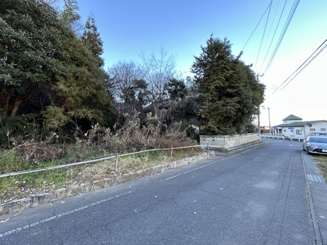 売地　吉井町長根の前面道路含む現地写真