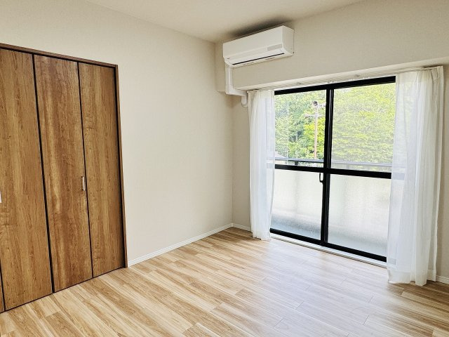 マイキャッスル八王子暁町ガーデンヒルズの子供部屋|～6.1帖の洋室です～