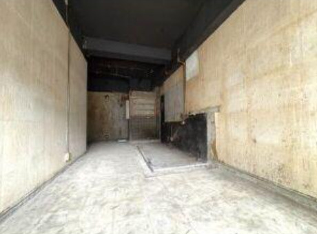 大阪市天王寺区堂ケ芝２丁目の店舗事務所の玄関