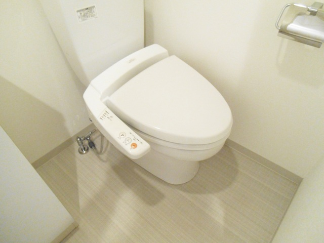 プレミアムキューブ東十条Ａｒｉａのトイレ|温水洗浄機能付きトイレです☆