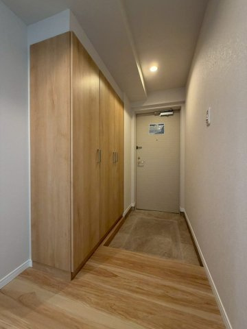 パシフィック美しが丘壱番街E棟の玄関