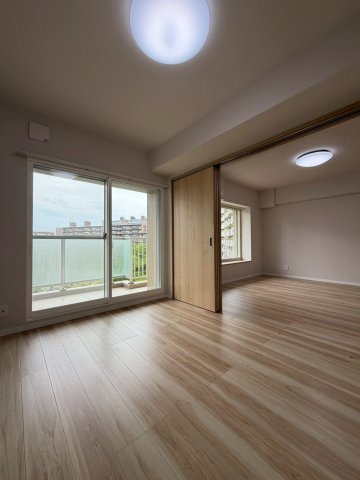 パシフィック美しが丘壱番街E棟の洋室