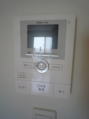 エスポワールのセキュリティ|★来客者が一目で分かるＴＶモニターホン★