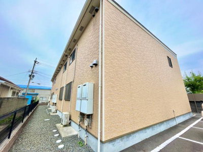 【外観】 | ラ・カーサ　HANA | 外観写真（昼）