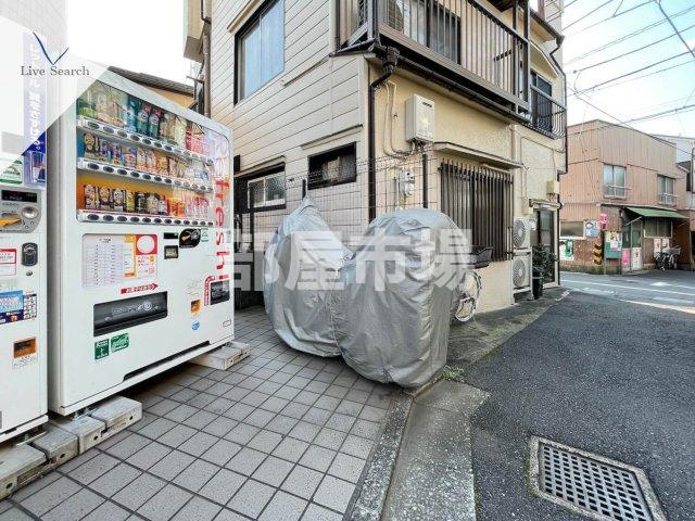 カーサ松原のその他共用部分|バイク置き場