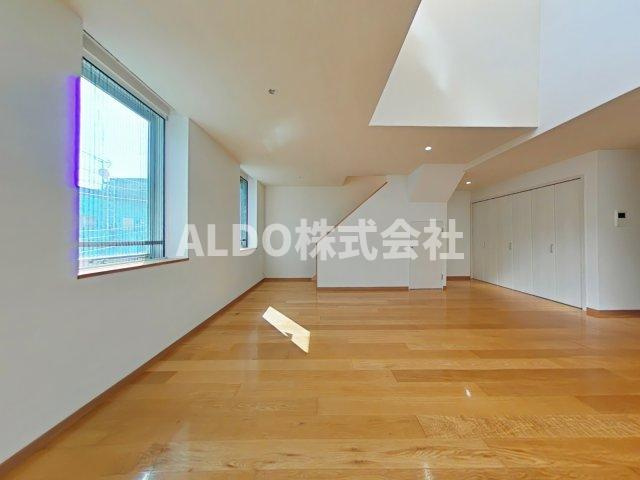 レセーヌ白金長者丸の居間・リビング|ゆったりとしたリビングです