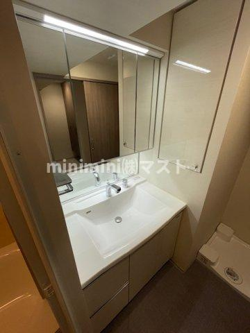 大阪市北区大淀南３丁目の賃貸マンションの洗面所