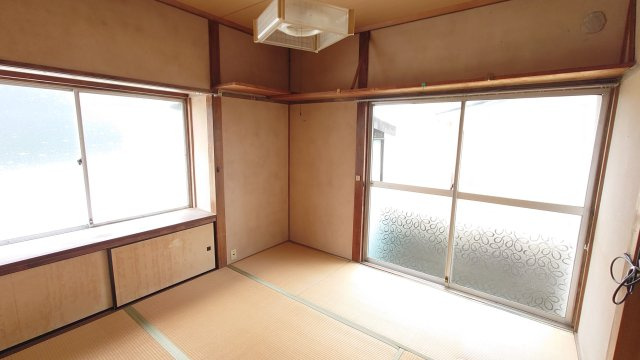 別府市上人西町の和室
