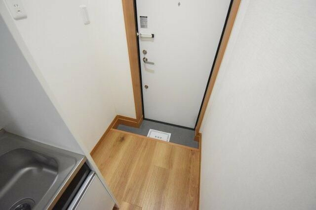 グラニット子安の玄関