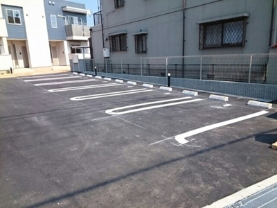 【駐車場】 | パンセリノス | 駐車場に車を止められます