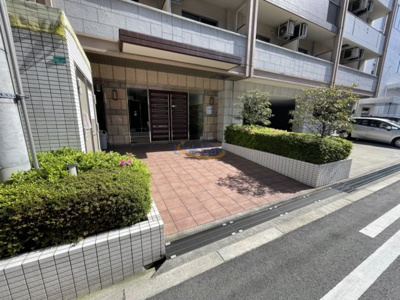 【エントランス】 | クリーデンス新大阪