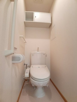 【トイレ】 | パレ・ボヌール福島 | ゆったりとした空間のトイレです
