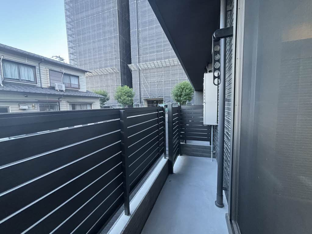 ロイヤルシャーメゾン栗林のバルコニー