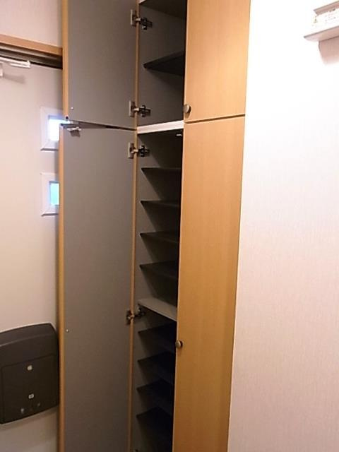 パークサイドサカモト　Ａの収納