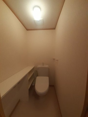 【トイレ】 | マンダリーヌ・Ｕ | ゆったりとした空間のトイレです