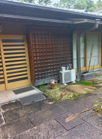 小山市犬塚1丁目中古住宅の外観|敷地内に建つ別邸