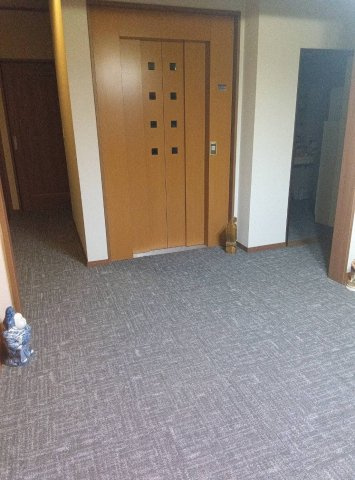 小山市犬塚1丁目中古住宅のその他|エレベーター