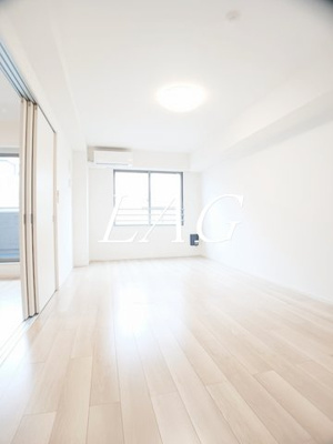 【居間・リビング】 | ラ・コリーヌ | 洋室のお部屋です。