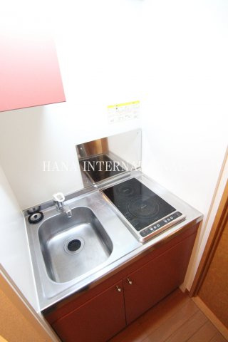 レオパレスアクト六木のキッチン