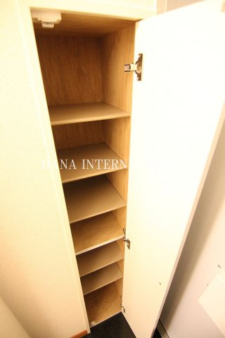 レオパレスアクト六木の収納