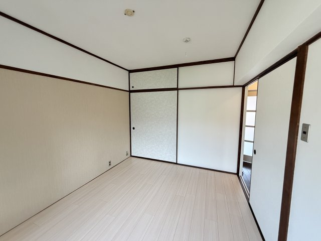 山本マンションの居間・リビング