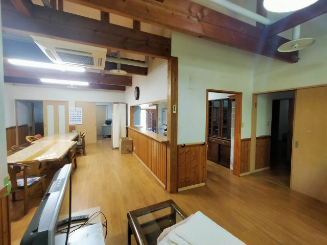 川棚町新谷郷　介護施設の居間・リビング|部屋写真１２