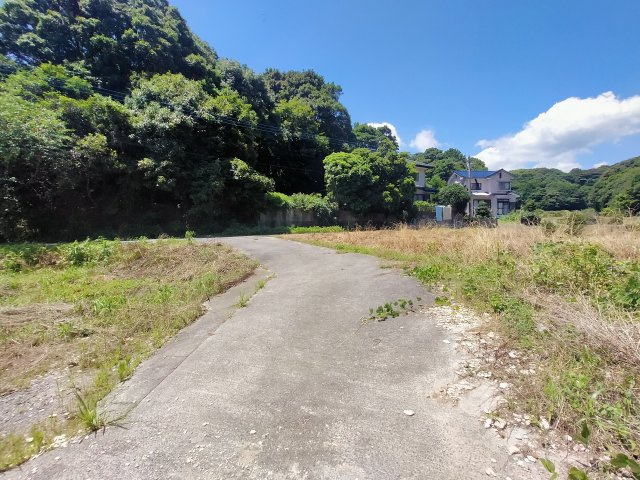 川棚町新谷郷　介護施設の周辺