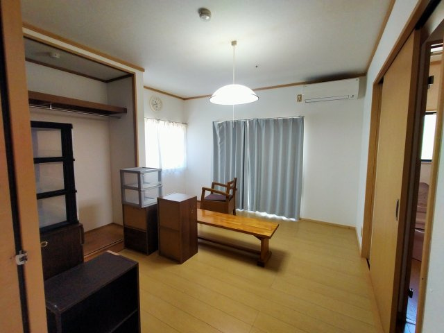 川棚町新谷郷　介護施設の洋室|部屋写真３